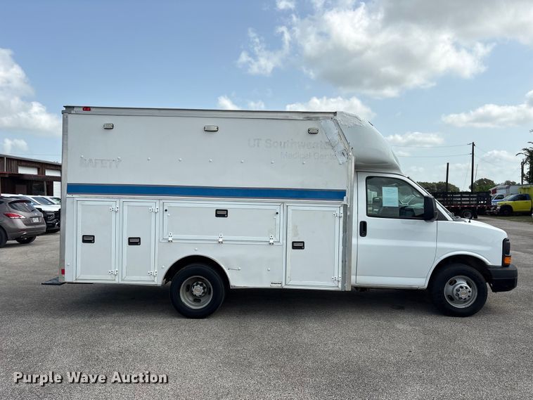 image for item EU0763 2014 Chevrolet Express box truck