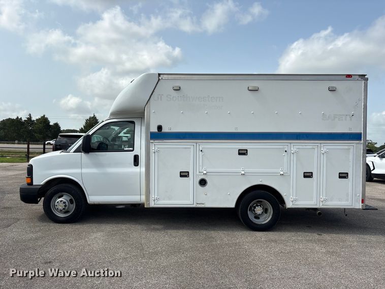image for item EU0763 2014 Chevrolet Express box truck
