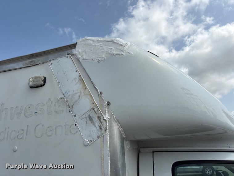 image for item EU0763 2014 Chevrolet Express box truck