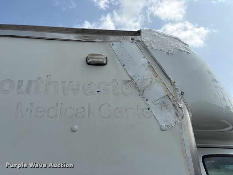 image for item EU0763 2014 Chevrolet Express box truck