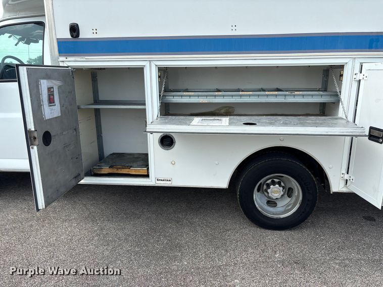 image for item EU0763 2014 Chevrolet Express box truck