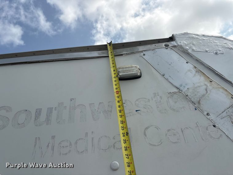 image for item EU0763 2014 Chevrolet Express box truck