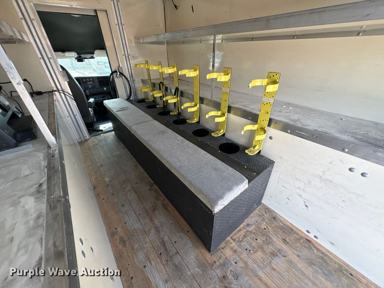 image for item EU0763 2014 Chevrolet Express box truck