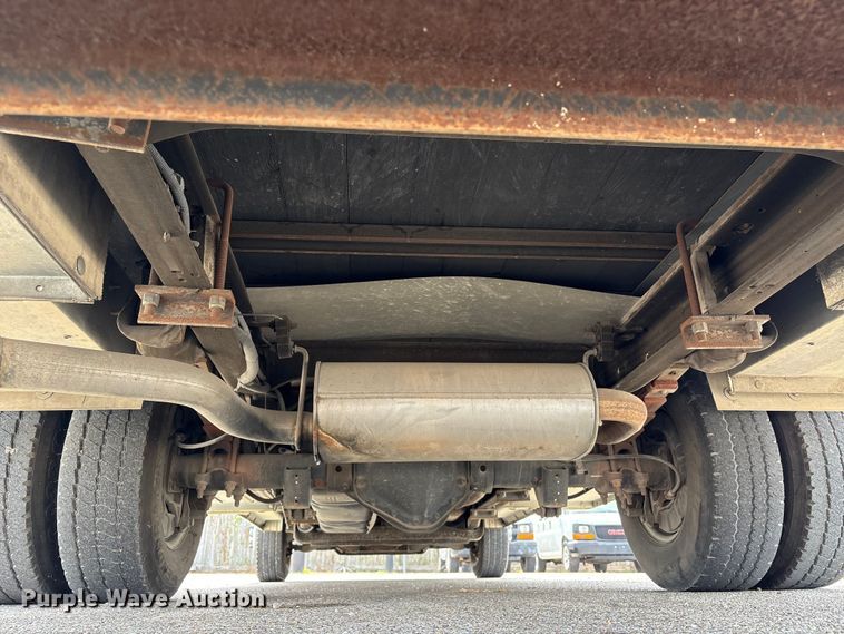 image for item EU0763 2014 Chevrolet Express box truck