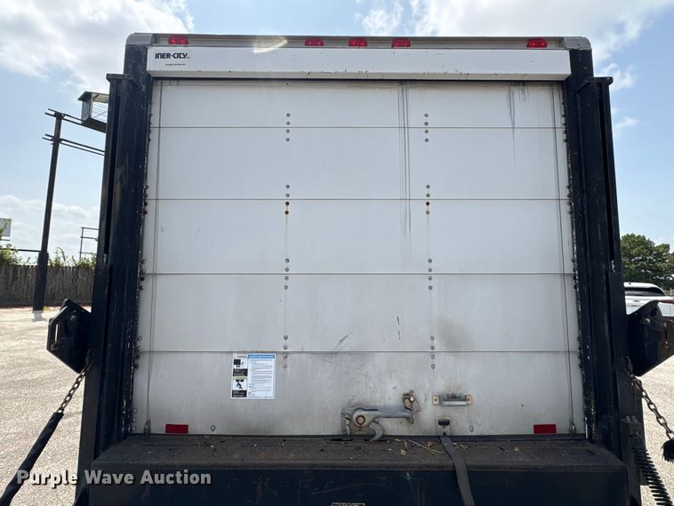 image for item EU0764 2004 Ford E350 box truck