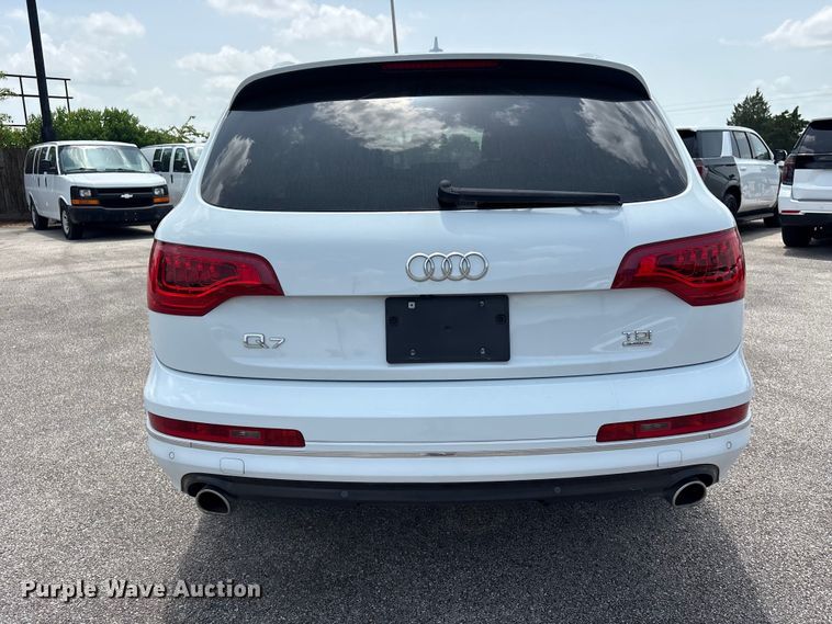 image for item EU0767 2015 Audi Q7 SUV