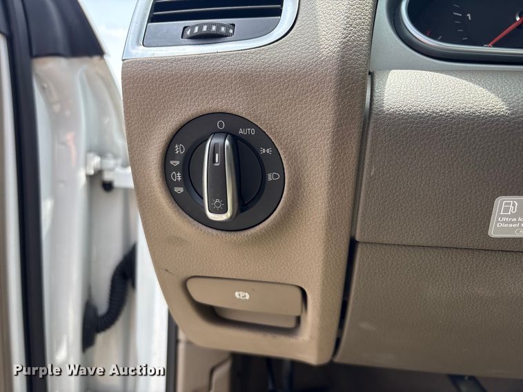 image for item EU0767 2015 Audi Q7 SUV