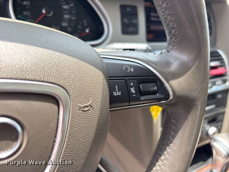 image for item EU0767 2015 Audi Q7 SUV