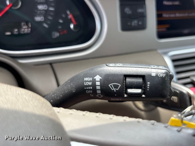 image for item EU0767 2015 Audi Q7 SUV