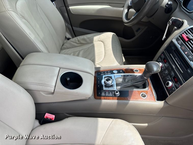 image for item EU0767 2015 Audi Q7 SUV