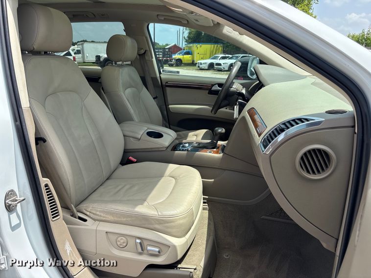 image for item EU0767 2015 Audi Q7 SUV