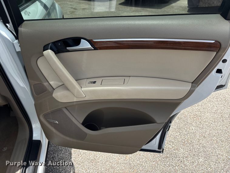 image for item EU0767 2015 Audi Q7 SUV