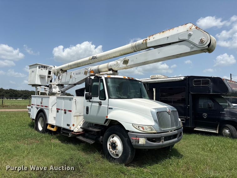 image for item EU0774 2012 International MA025 bucket truck