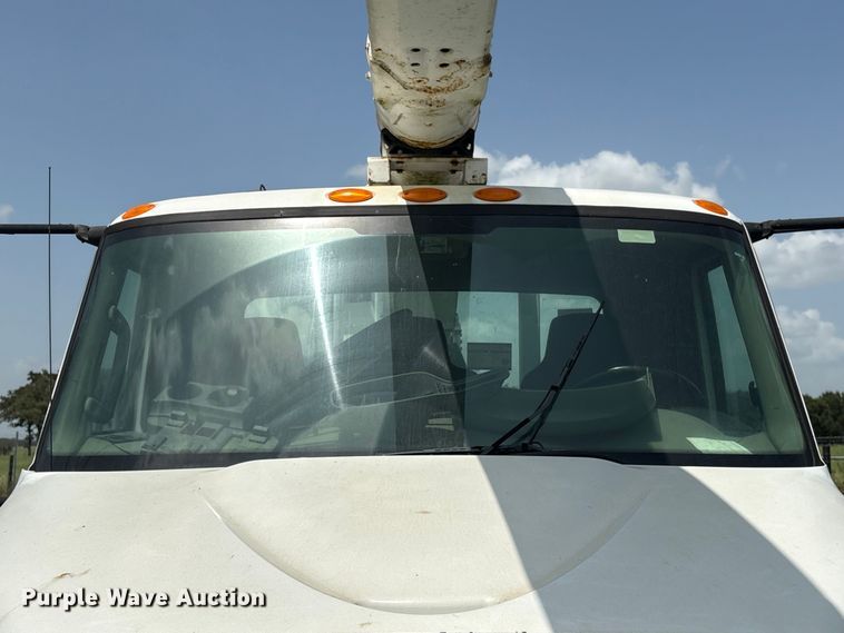 image for item EU0774 2012 International MA025 bucket truck