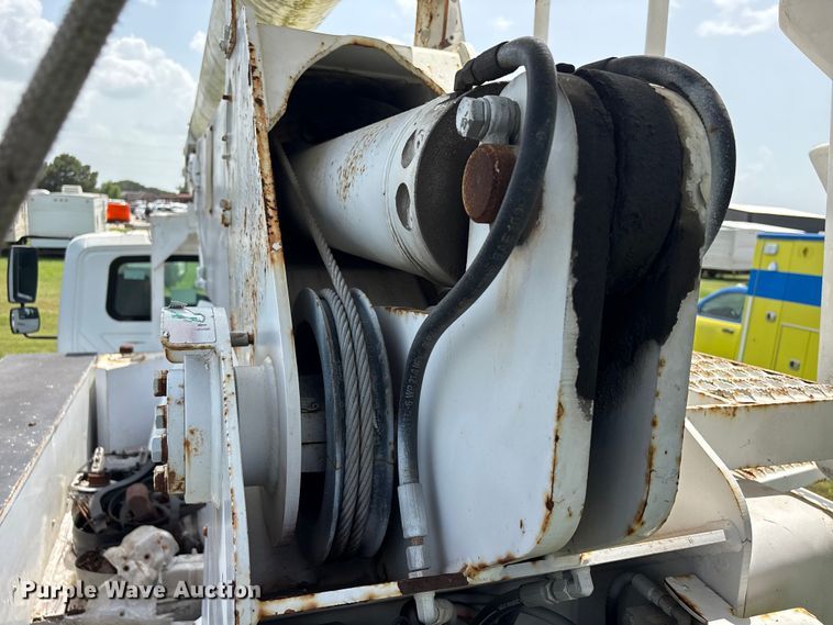 image for item EU0774 2012 International MA025 bucket truck
