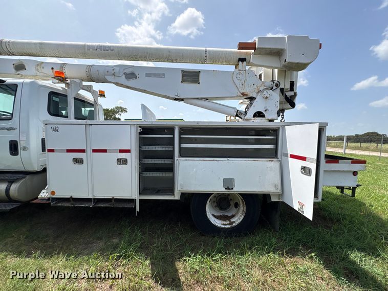 image for item EU0774 2012 International MA025 bucket truck