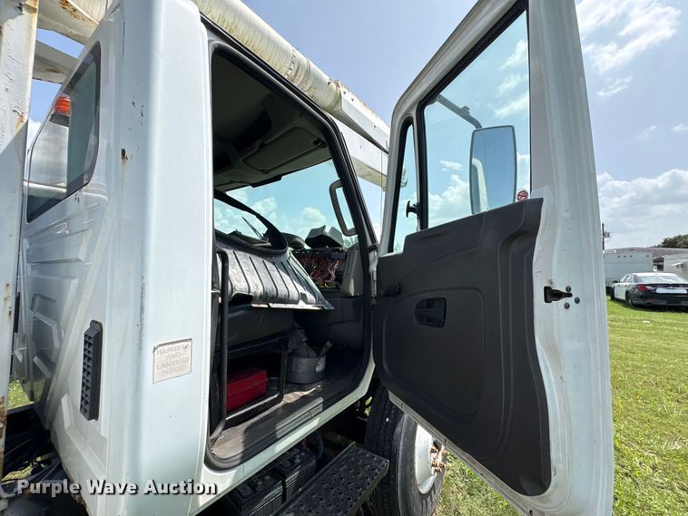 image for item EU0774 2012 International MA025 bucket truck
