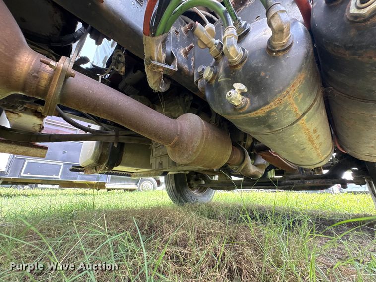 image for item EU0774 2012 International MA025 bucket truck