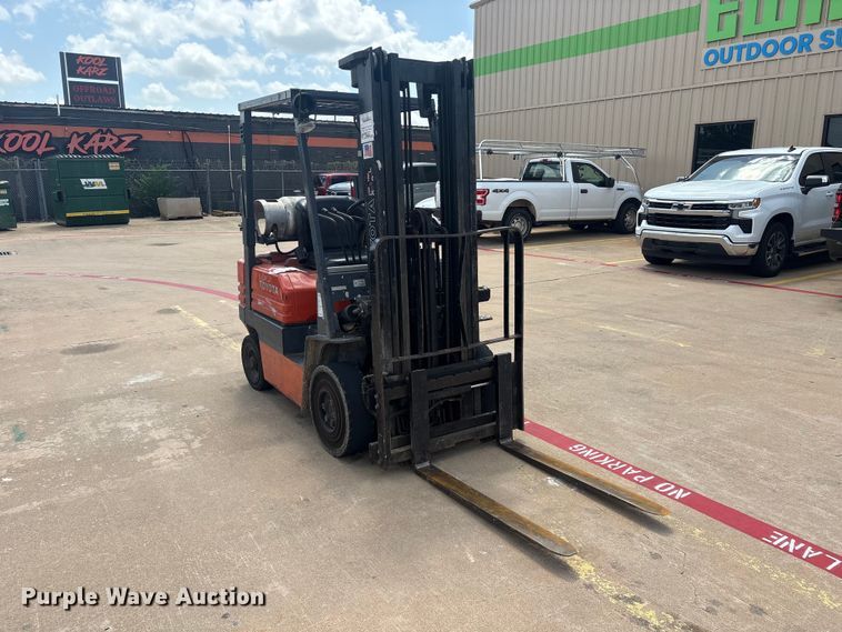 image for item EU0811 Toyota 42-5FG15 forklift