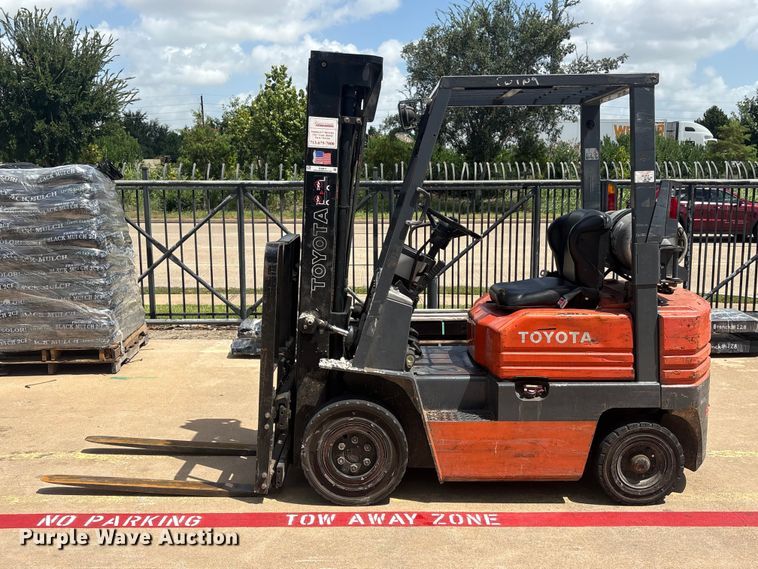 image for item EU0811 Toyota 42-5FG15 forklift