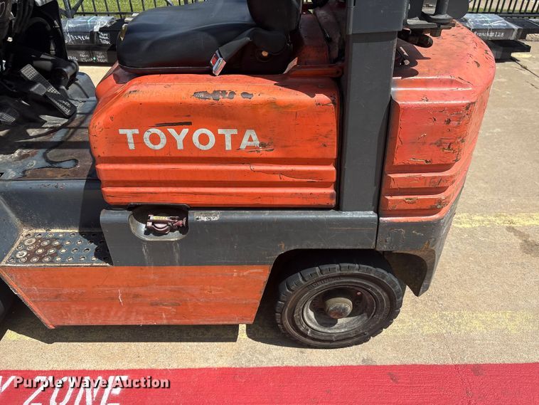 image for item EU0811 Toyota 42-5FG15 forklift