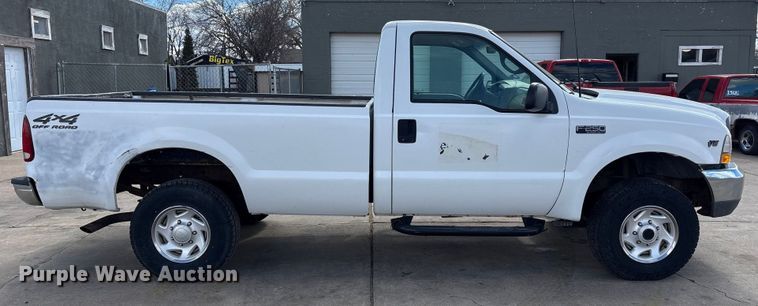 image for item EU4845 2002 Ford F250 Super Duty pickup truck