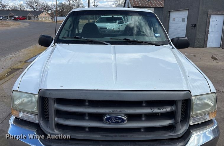 image for item EU4845 2002 Ford F250 Super Duty pickup truck