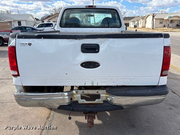 image for item EU4845 2002 Ford F250 Super Duty pickup truck