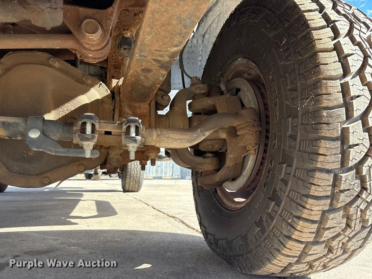 image for item EU4845 2002 Ford F250 Super Duty pickup truck