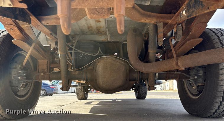 image for item EU4845 2002 Ford F250 Super Duty pickup truck