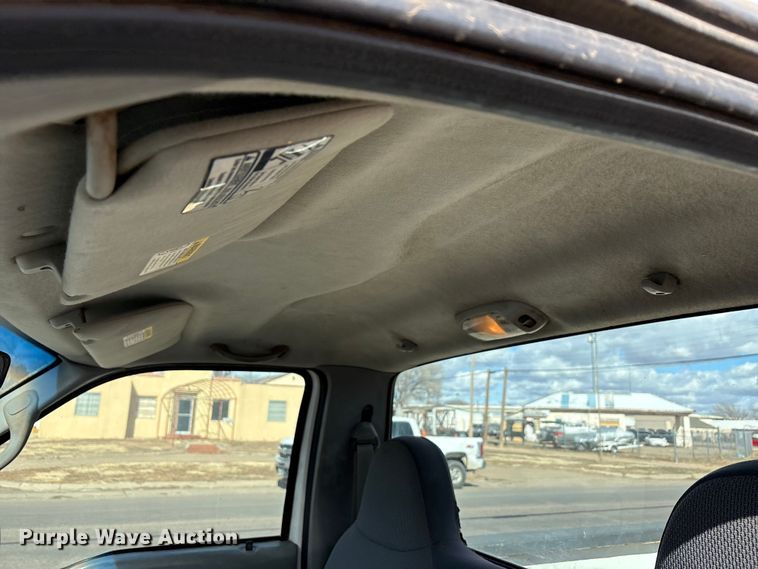 image for item EU4845 2002 Ford F250 Super Duty pickup truck