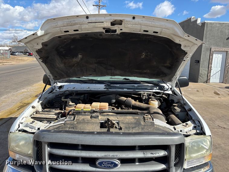 image for item EU4845 2002 Ford F250 Super Duty pickup truck