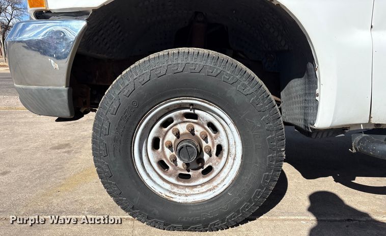 image for item EU4845 2002 Ford F250 Super Duty pickup truck