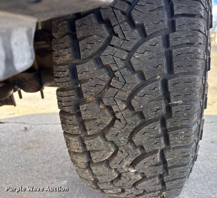image for item EU4845 2002 Ford F250 Super Duty pickup truck