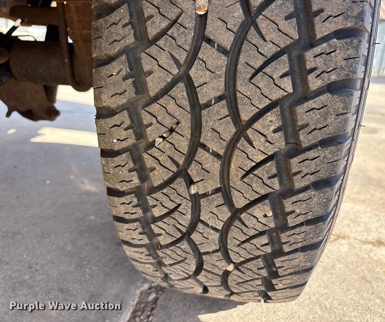 image for item EU4845 2002 Ford F250 Super Duty pickup truck