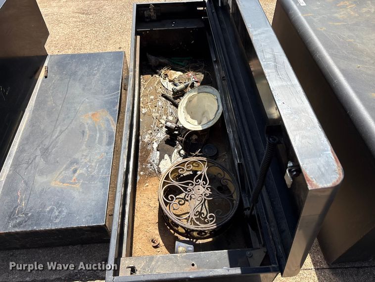 image for item EU5767 (6) fuel tanks
