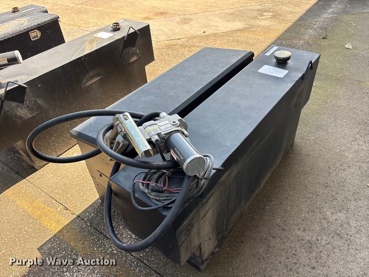 image for item EU5767 (6) fuel tanks