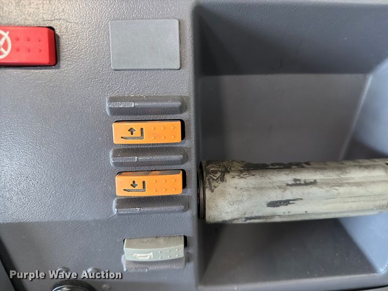 image for item EU5889 2019 Crown SP3520-30 order picker