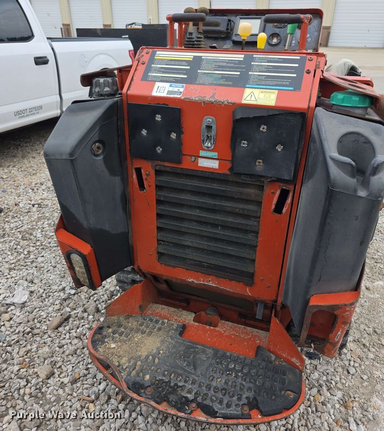 image for item EV2437 2018 Ditch Witch SK1550 compact utility loader