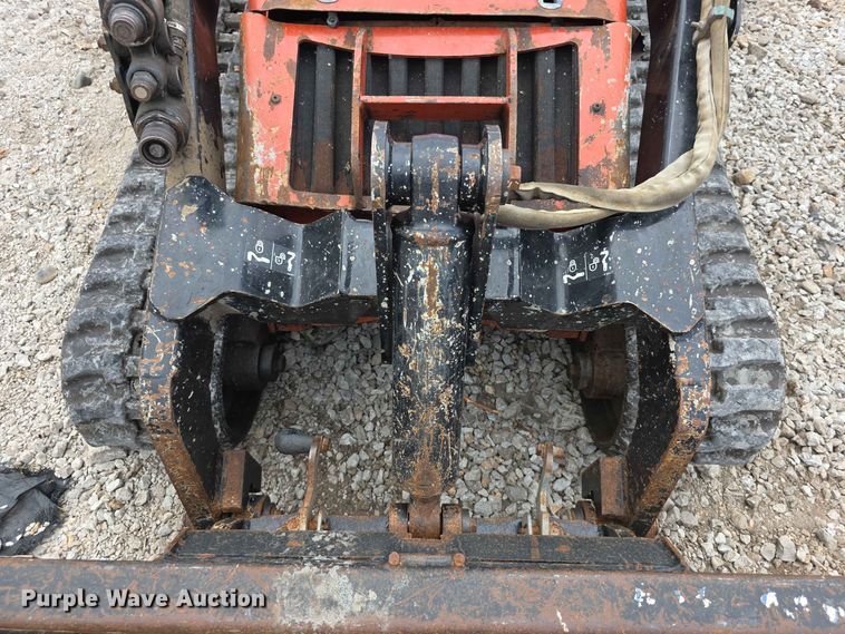 image for item EV2437 2018 Ditch Witch SK1550 compact utility loader