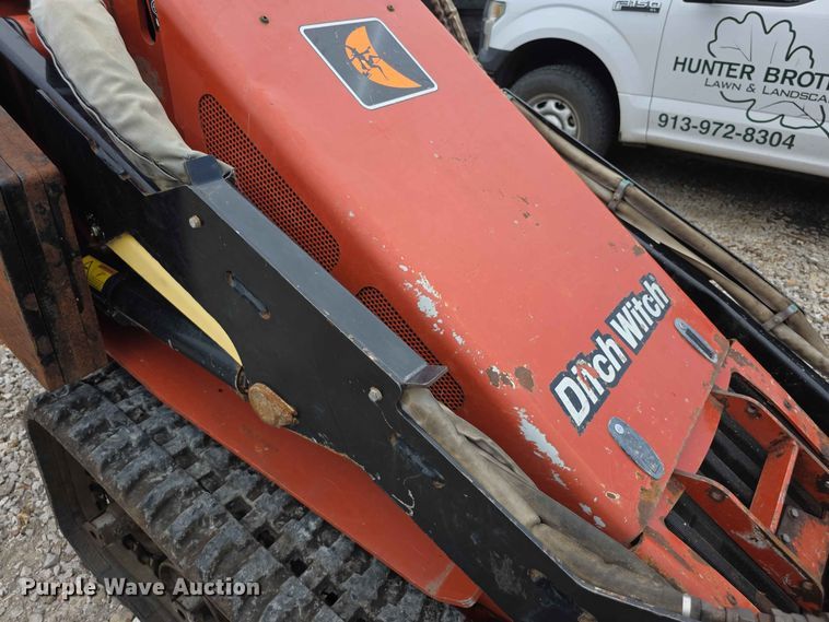 image for item EV2437 2018 Ditch Witch SK1550 compact utility loader
