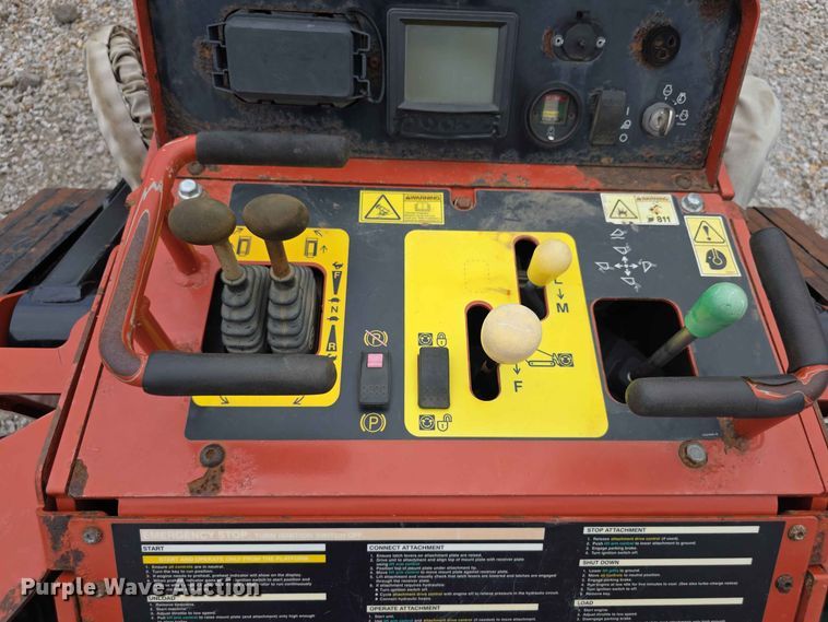 image for item EV2437 2018 Ditch Witch SK1550 compact utility loader