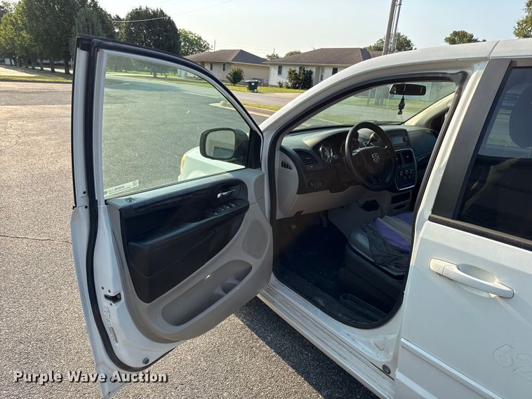 image for item EV6078 2011 Dodge Grand Caravan van