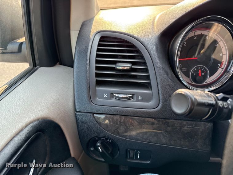 image for item EV6078 2011 Dodge Grand Caravan van