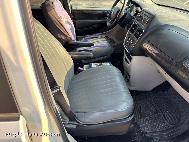 image for item EV6078 2011 Dodge Grand Caravan van