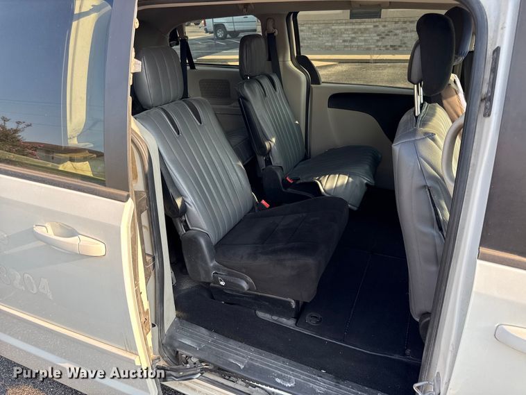image for item EV6078 2011 Dodge Grand Caravan van