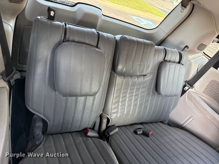 image for item EV6078 2011 Dodge Grand Caravan van