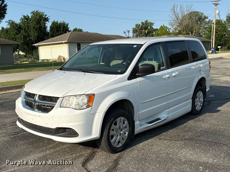 2015 Dodge Grand Caravan handicap accessible van