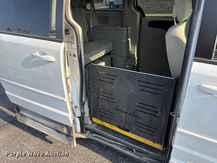 image for item EV6079 2015 Dodge Grand Caravan handicap accessible van