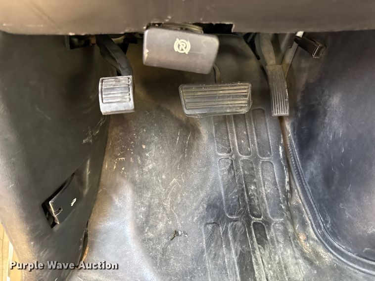 image for item EV6083 2009 Chevrolet Express 3500 shuttle bus